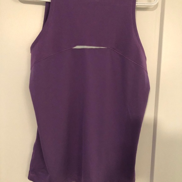 Reebok tank - Picture 4 of 4